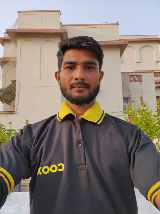 Chef from COOX at bookings. Professional cooks chefs at home