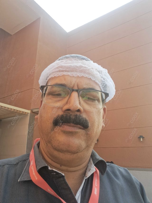 Chef from COOX at bookings. Professional cooks chefs at home