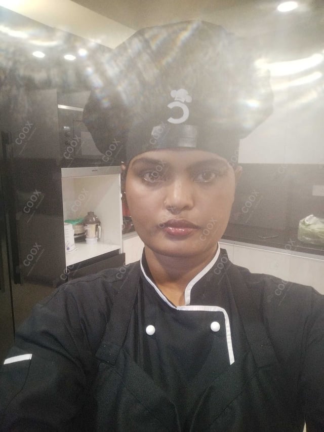 Chef from COOX at bookings. Professional cooks chefs at home