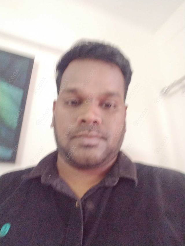 Chef from COOX at bookings. Professional cooks chefs at home