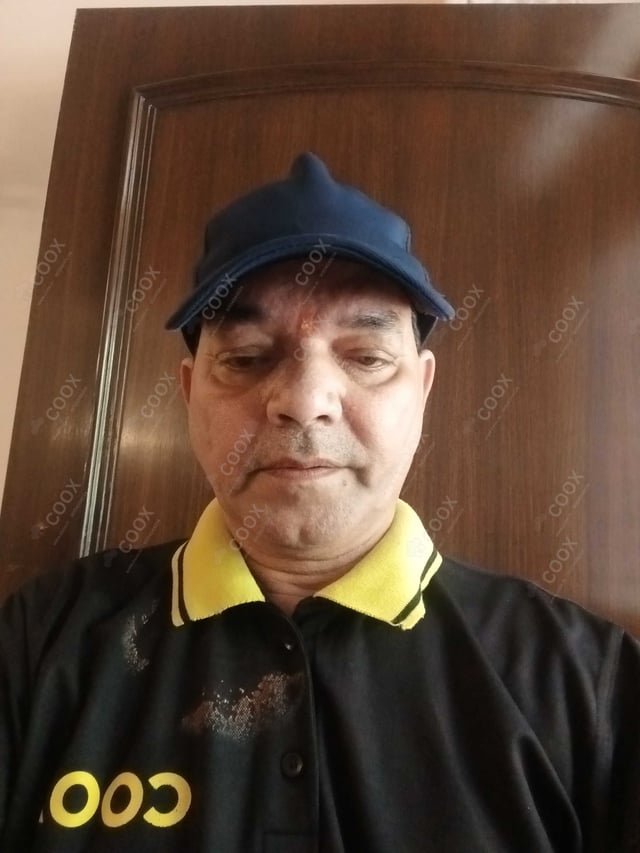 Chef from COOX at bookings. Professional cooks chefs at home