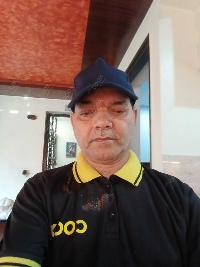 Chef from COOX at bookings. Professional cooks chefs at home