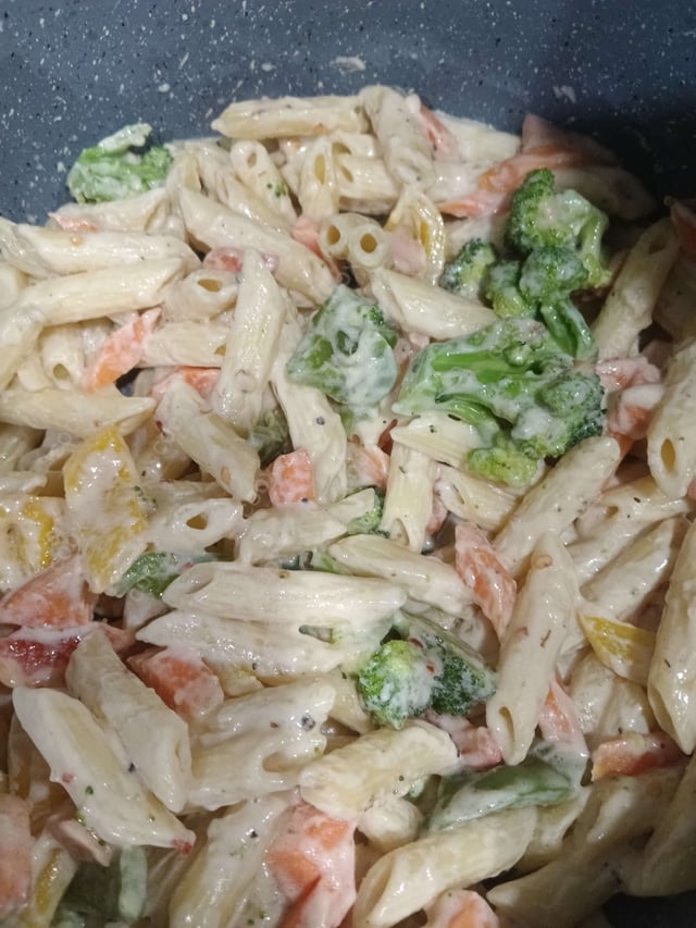 Delicious Pasta in White Sauce prepared by COOX
