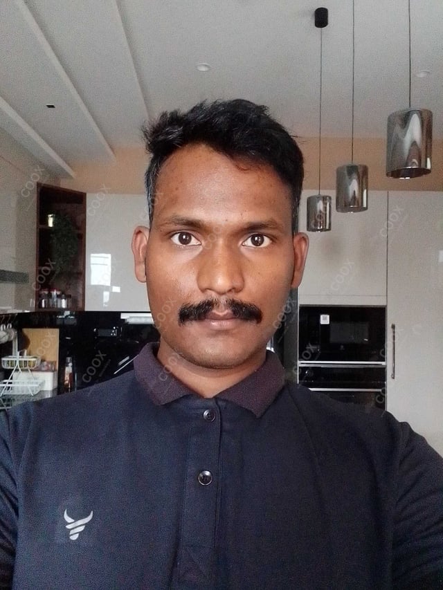 Chef from COOX at bookings. Professional cooks chefs at home