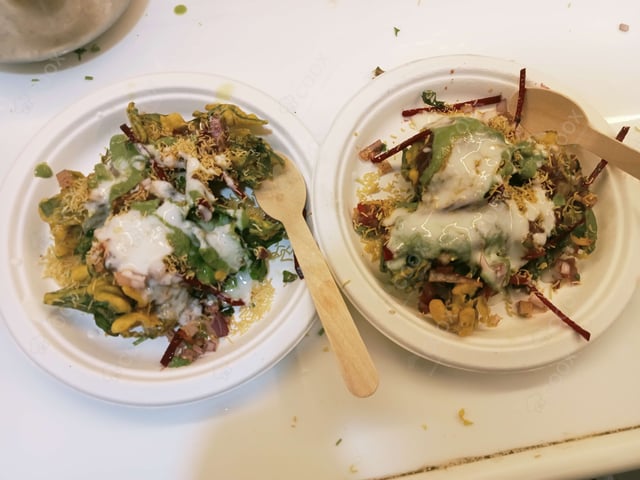 Delicious Palak Patta Chaat prepared by COOX